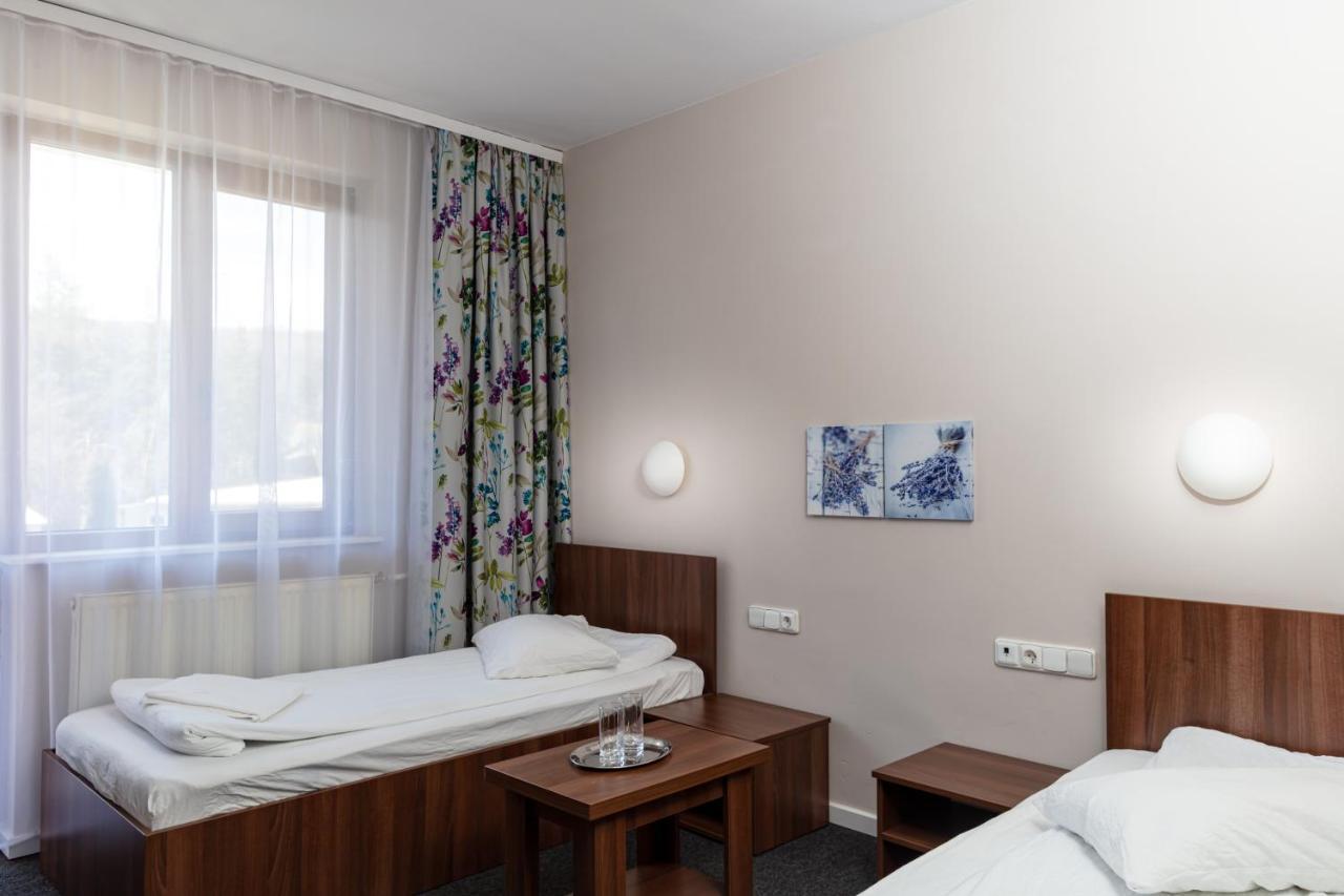 Motel Gilău Exteriör bild
