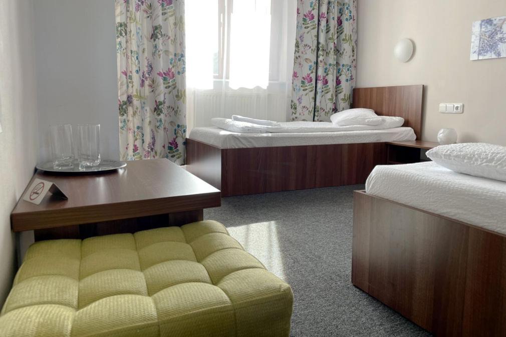 Motel Gilău Exteriör bild